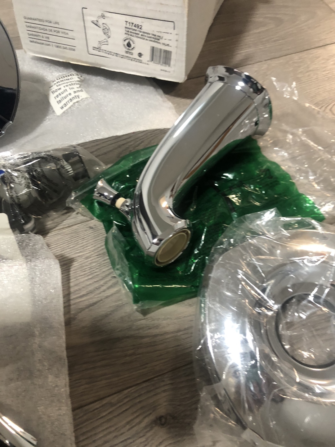 🧡Delta Shower Faucet Fixture Kit - New in Box - photo 4