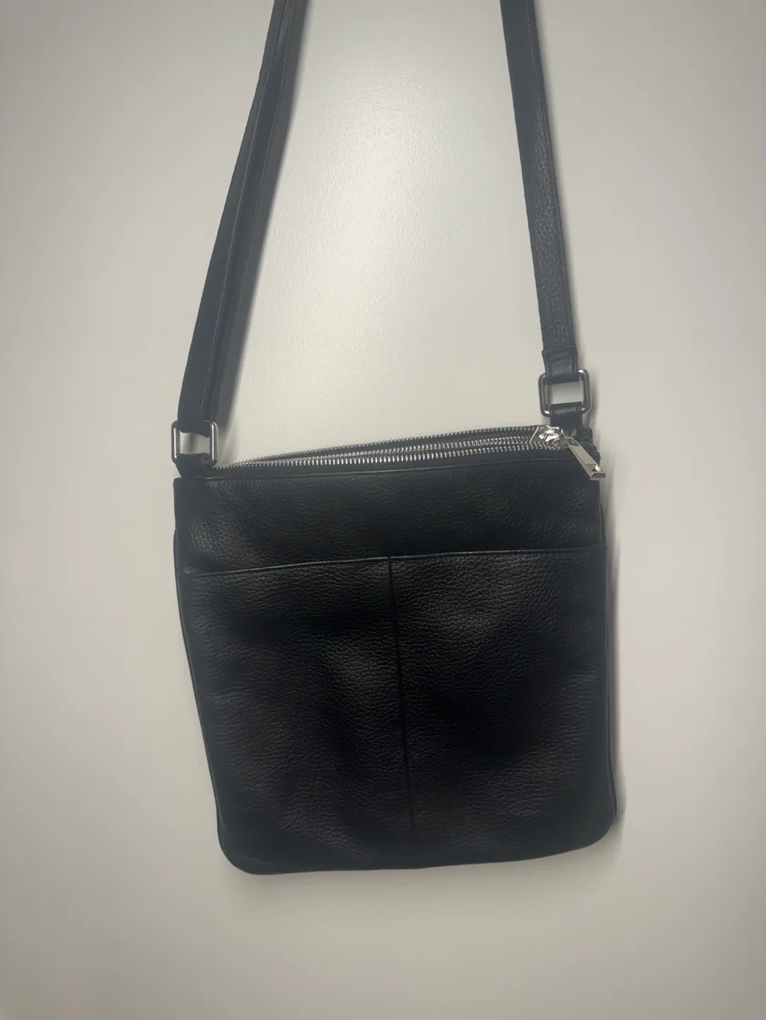 Black Leather Crossbody Bag image indicator(2)