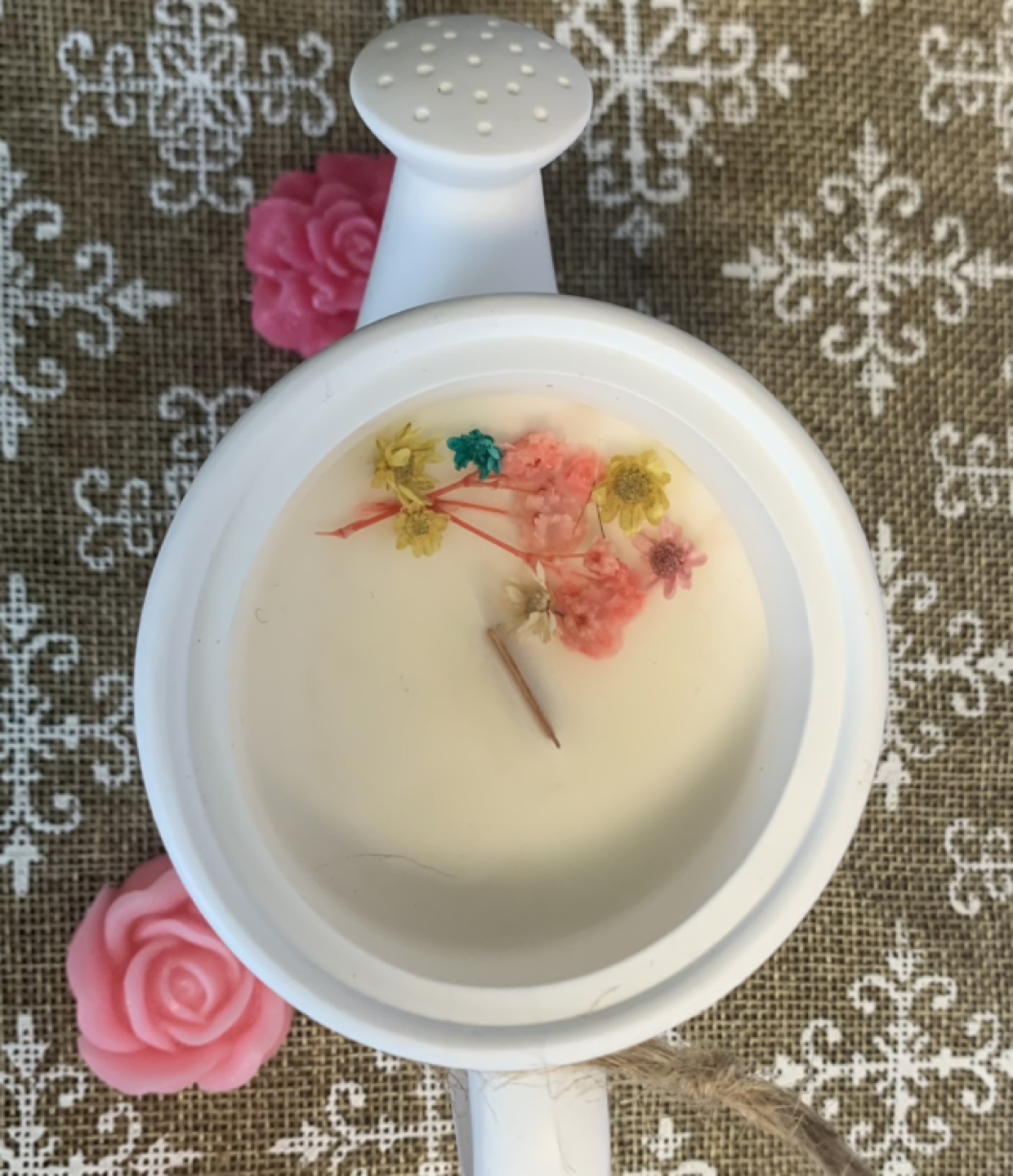 Watering Can Shaped Soy Candle with Dried Flowers - photo 3