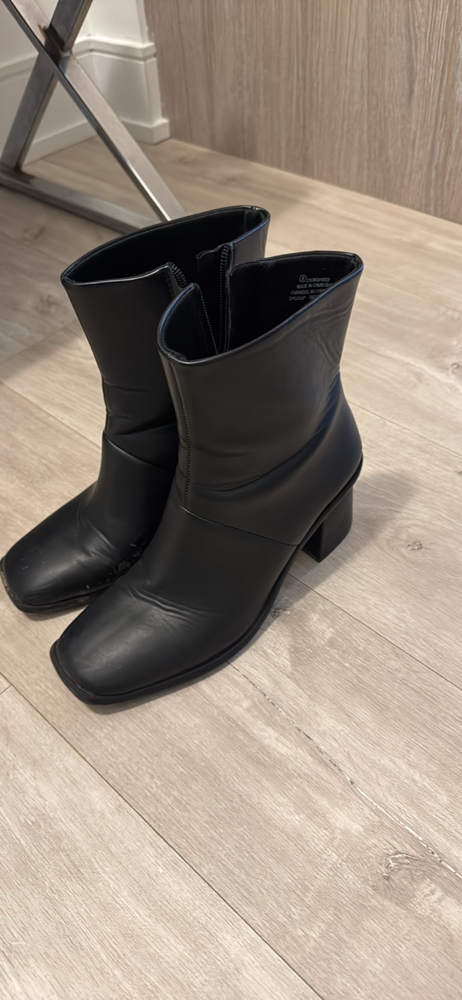Black Leather Block Heel Ankle Boots