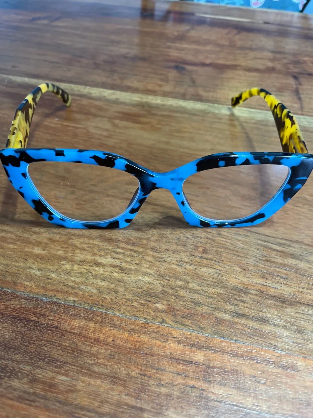 Blue and Tortoise Shell Reading Glasses image indicator(2)