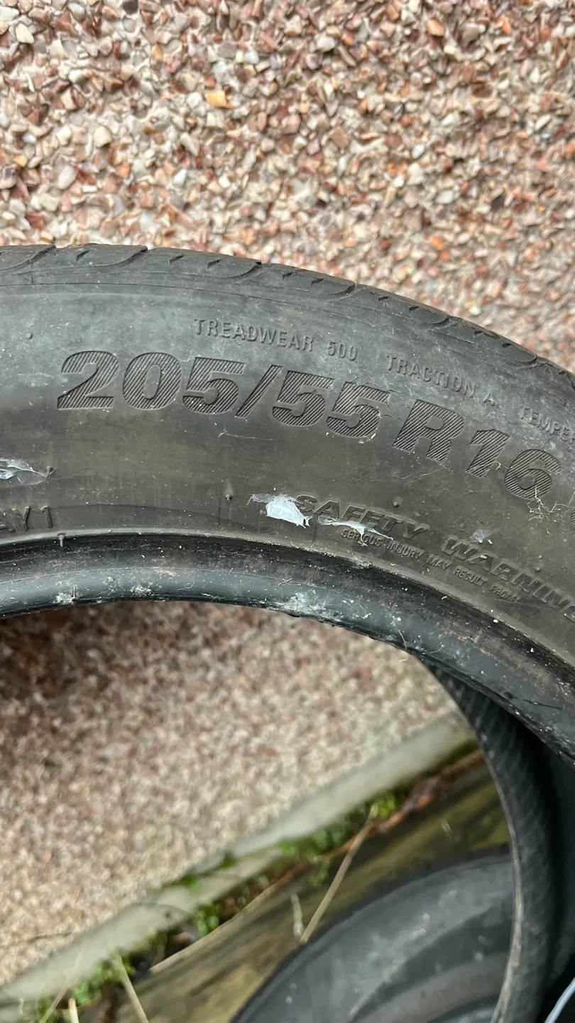 Used Kumho Solus TA31 Tires - 205/55R16 image indicator(4)