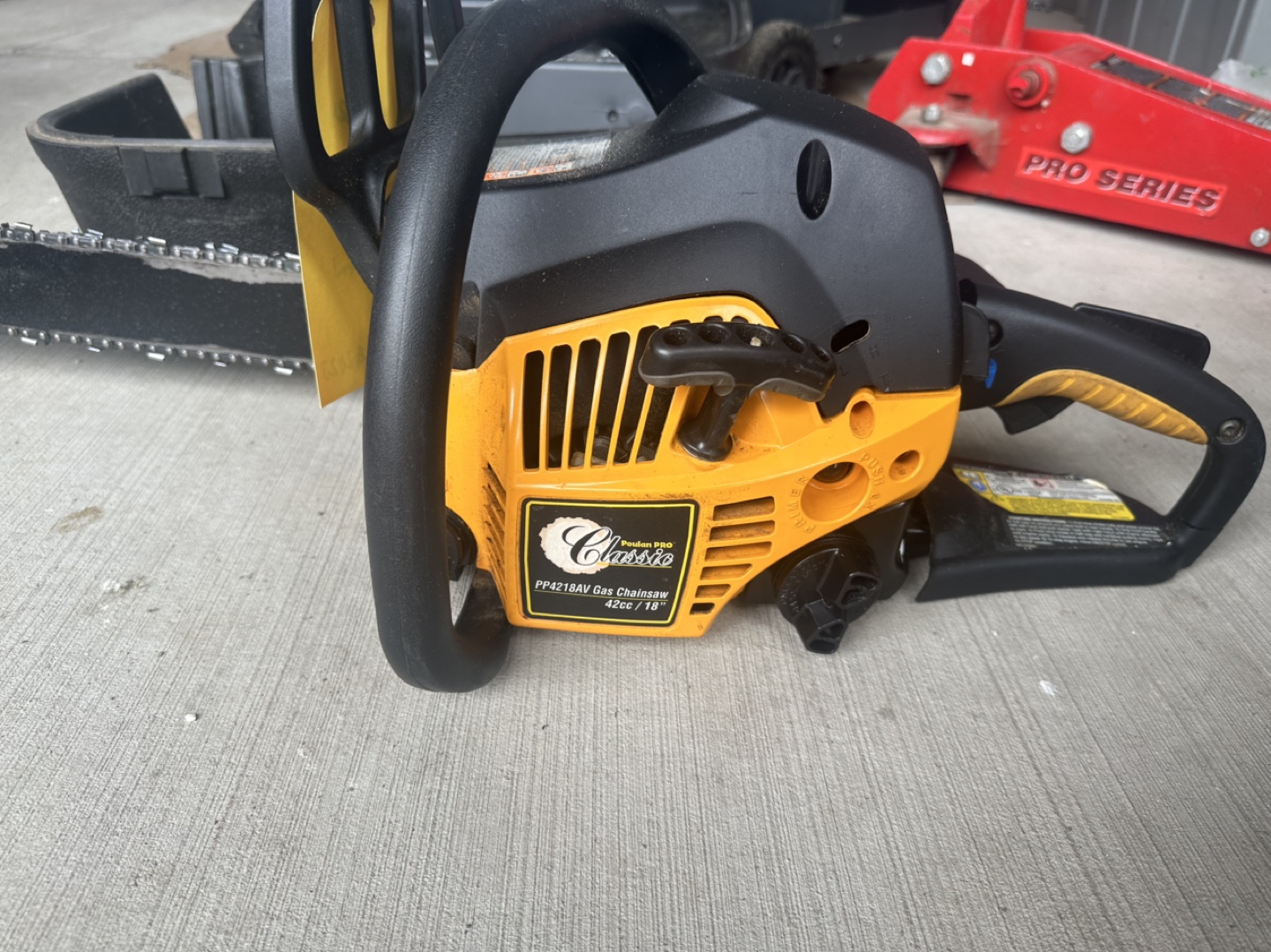 Poulan Pro 42cc Chainsaw with Case