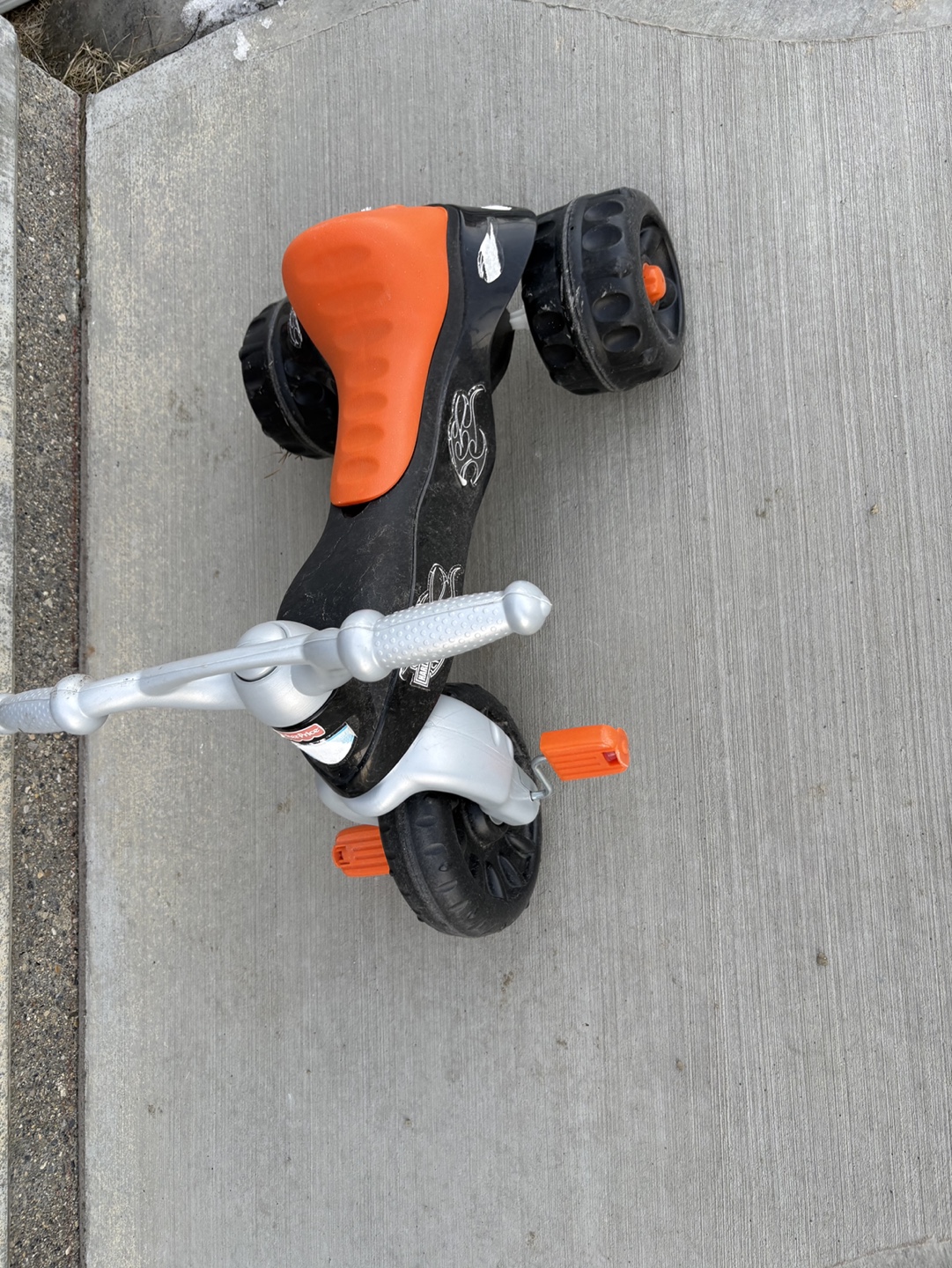 Kids' Balance Bike and Tricycle Bundle - photo 5