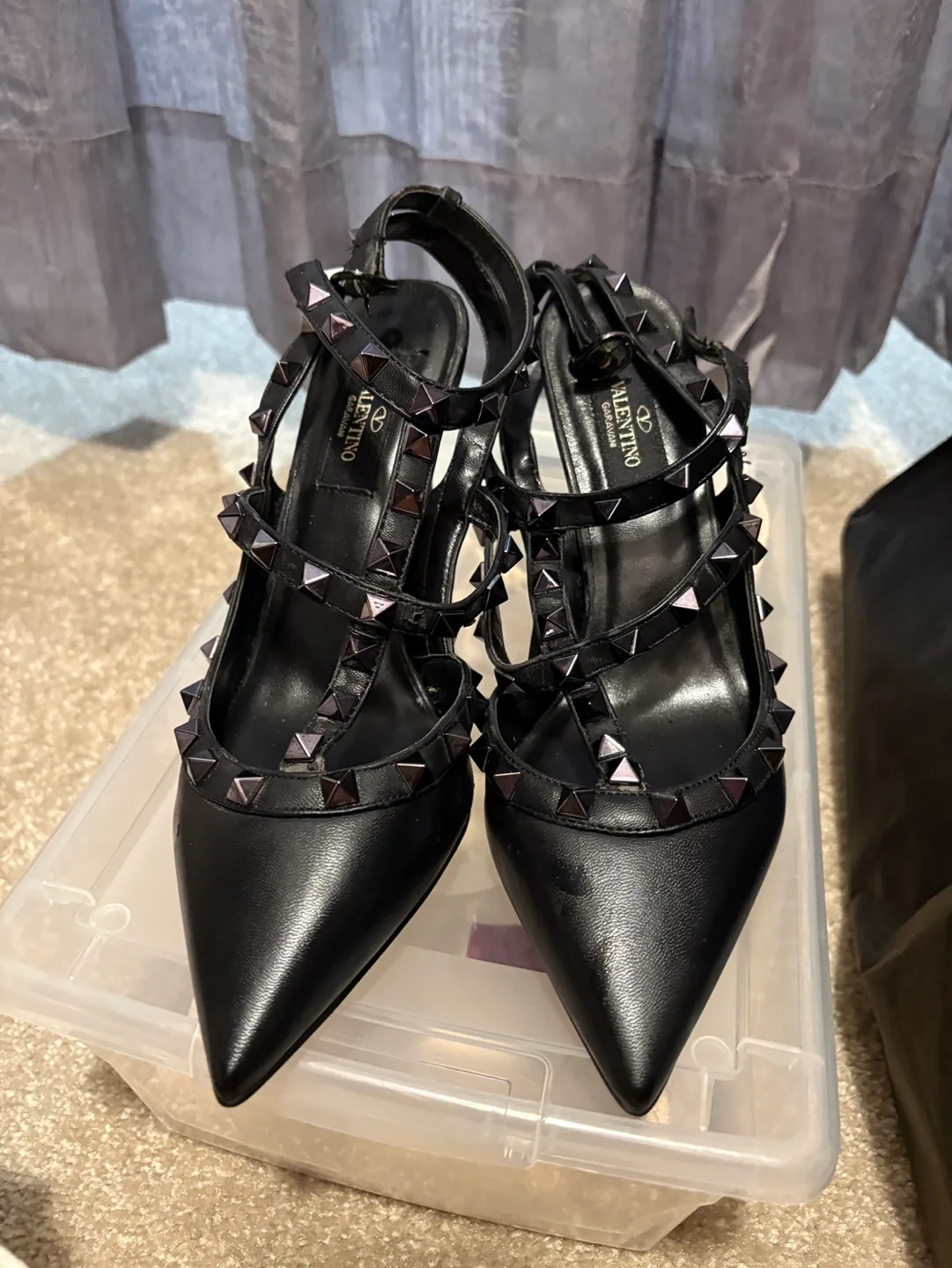 Valentino Garavani Rockstud Heels thumbnail