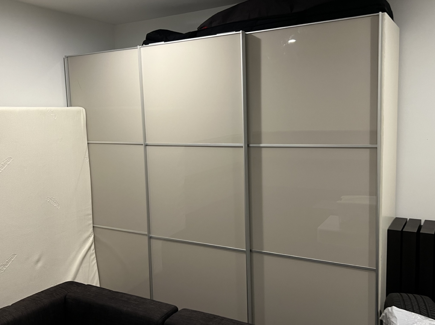 Wardrobe with Sliding Doors