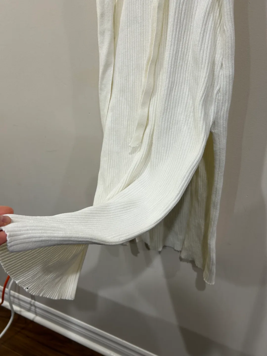 Fitted rib sleeveless midi/maxi dress with side slits size xs image indicator(3)