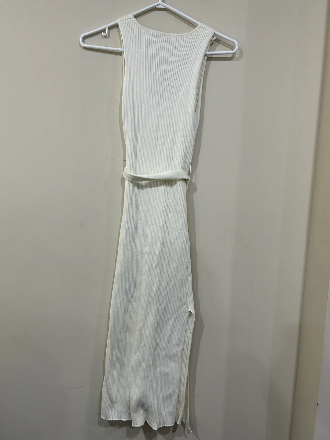 Fitted rib sleeveless midi/maxi dress with side slits size xs image indicator(5)