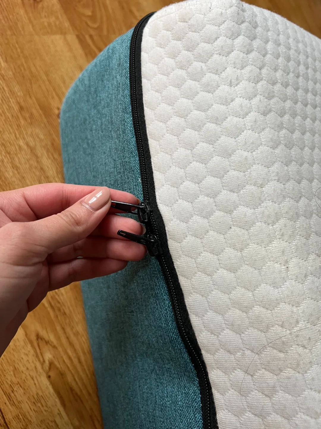 Queen Mattress- Memory foam -6” - Delivery provided too image indicator(2)