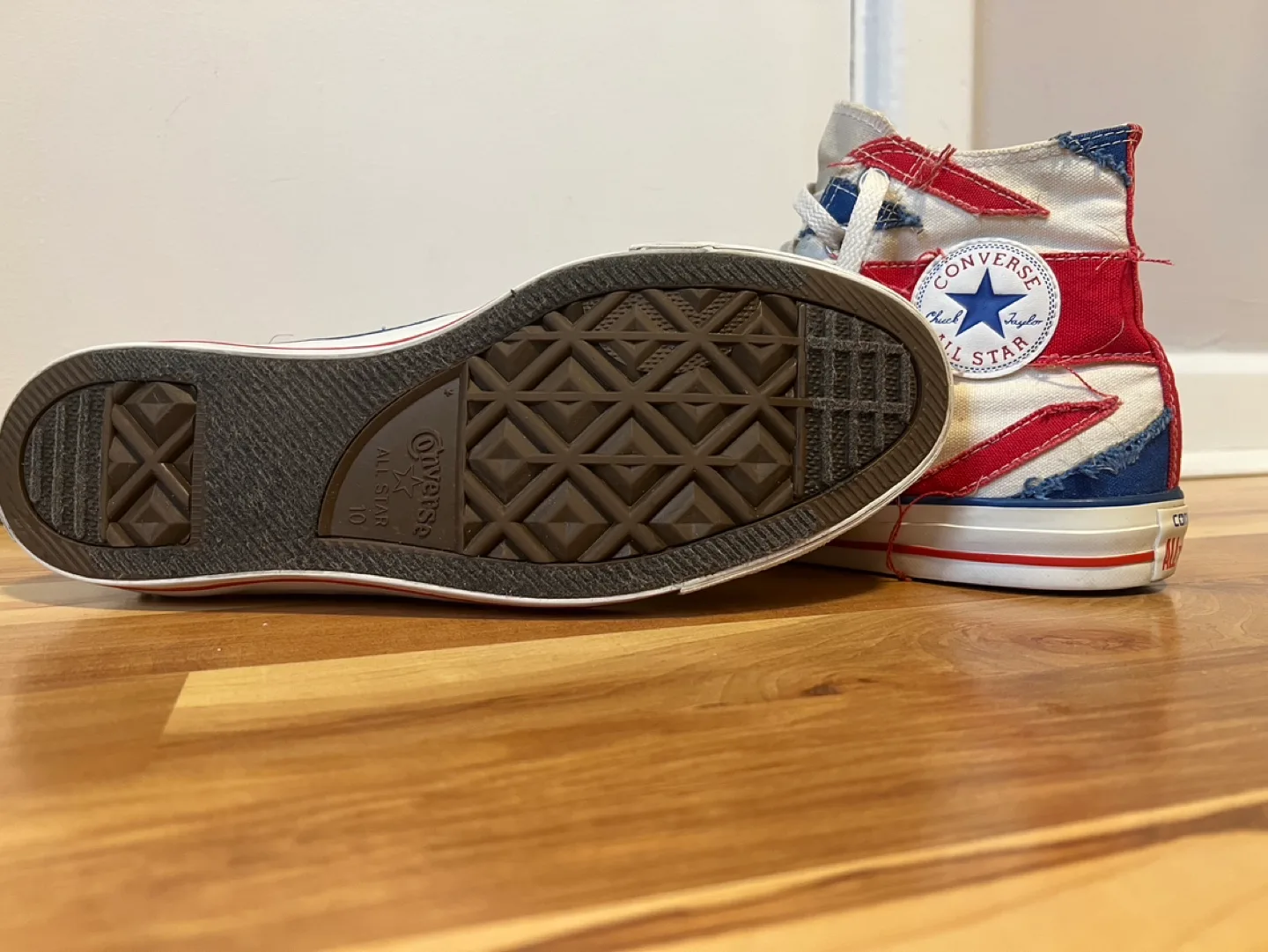 Converse All Star Distressed Union Jack High Tops image indicator(3)