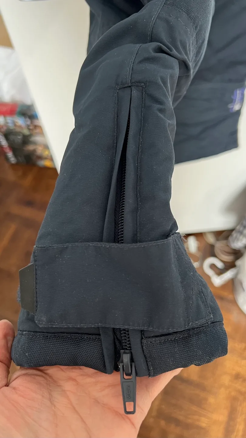 Girls' Size 10 Black Snow Pants image indicator(2)