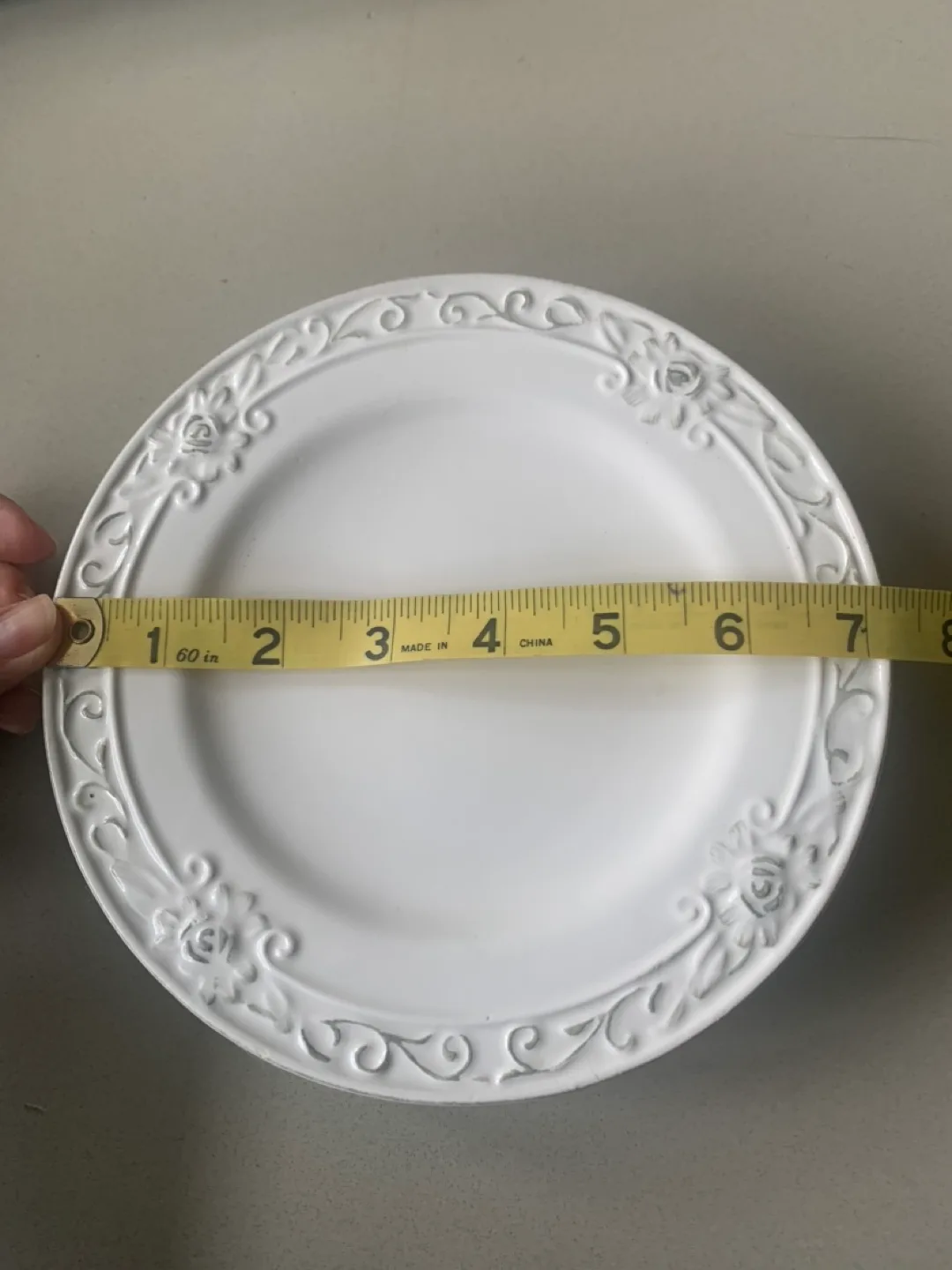 🧡 Set of 3  vintage Bombay Company White Floral Plates image indicator(2)