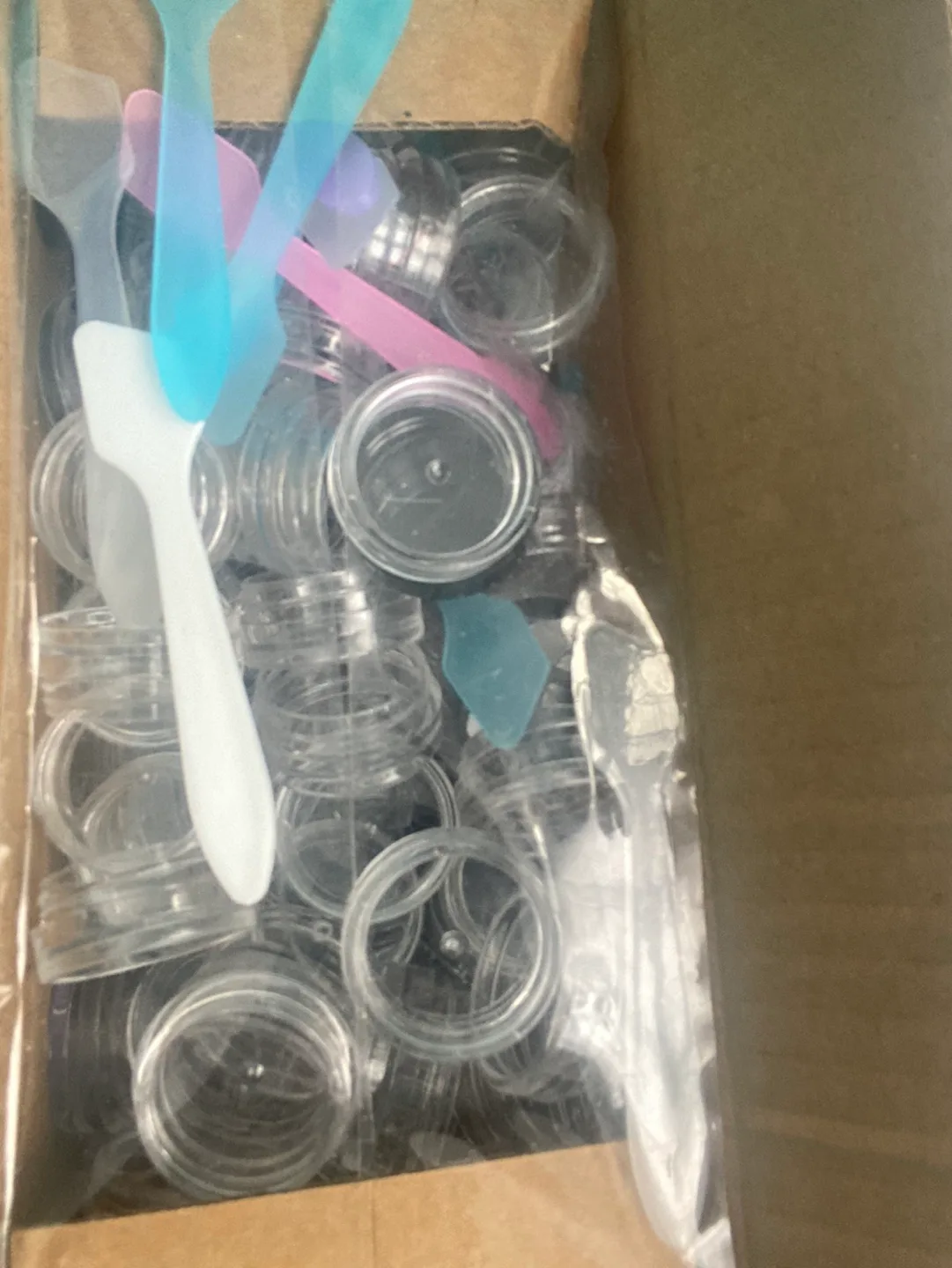 Bulk Empty Cosmetic Jars with Spatulas 🧡 image indicator(2)