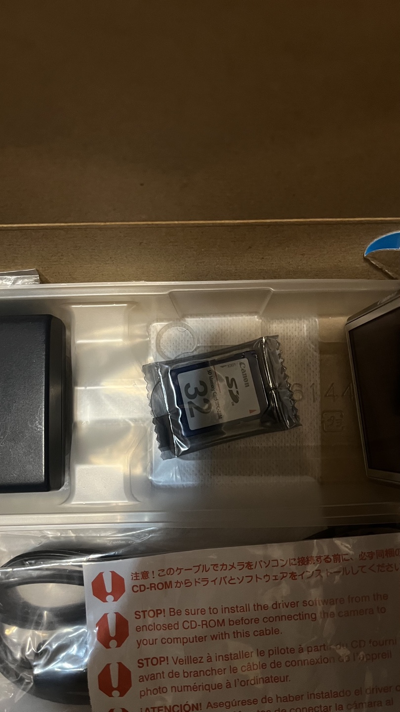 Canon PowerShot SD790 IS Digital Camera with Charger & SD Card - photo 2