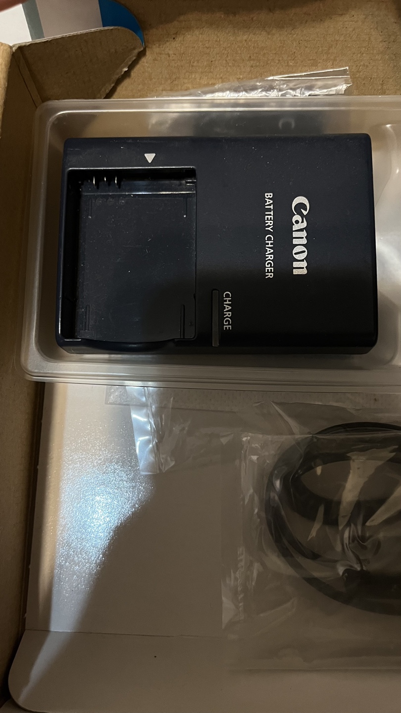 Canon PowerShot SD790 IS Digital Camera with Charger & SD Card - photo 3