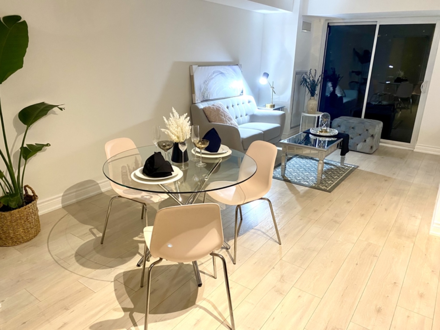 Round Glass Dining Table