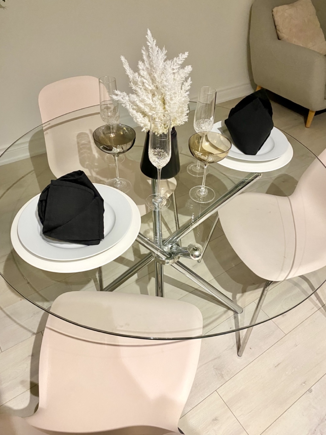Round Glass Dining Table - photo 2