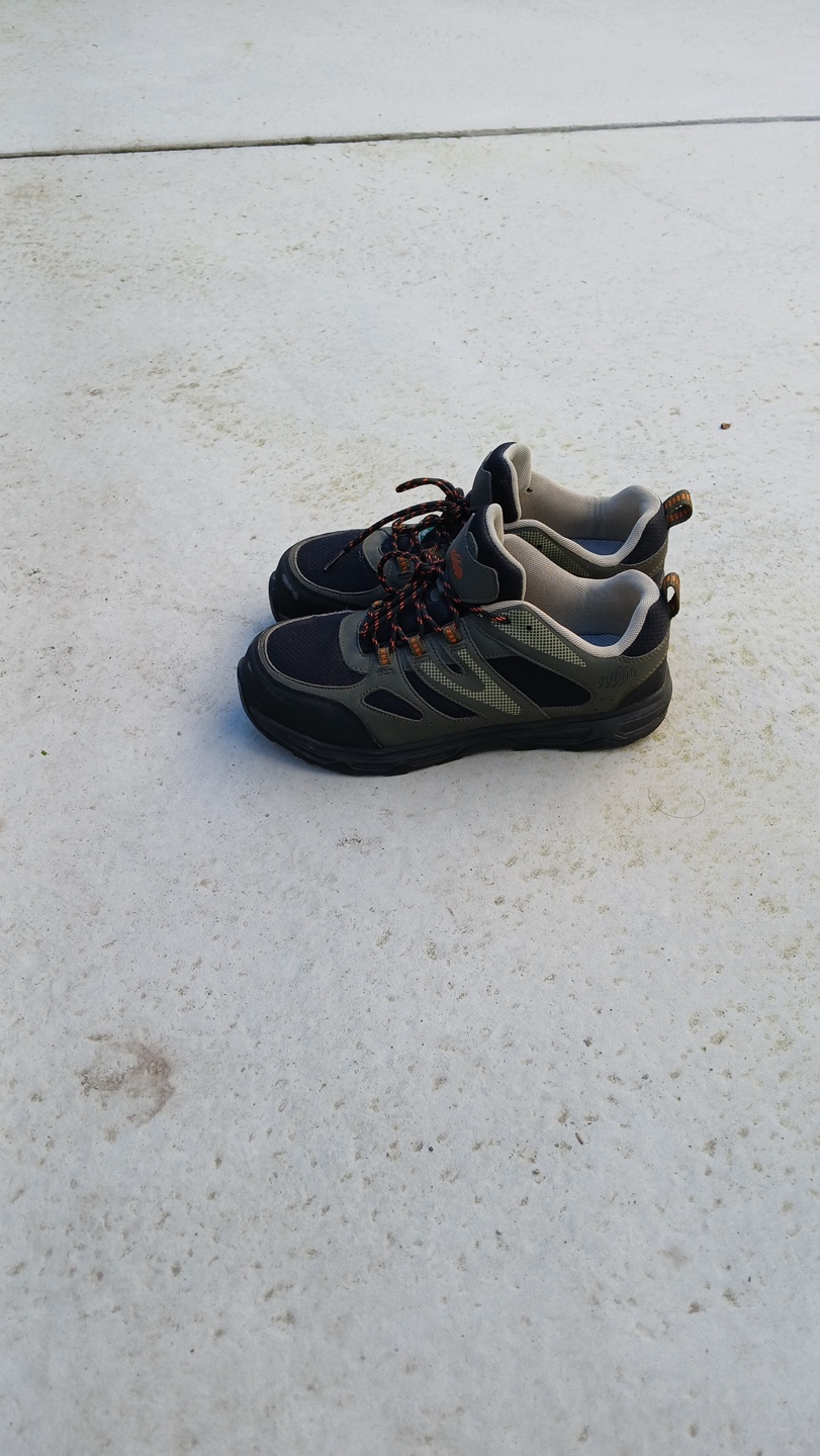 Aggressor Safety Shoes- Size 10.5 - photo 4