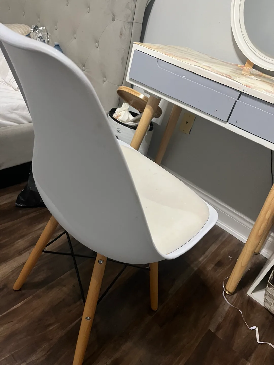 Vanity Set with Chair 🧡 image indicator(2)