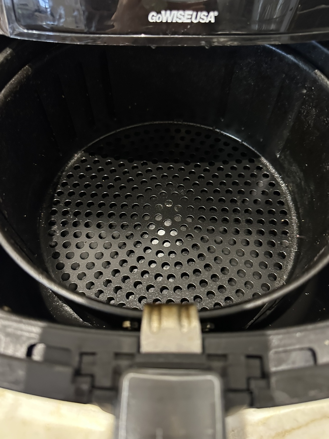 GoWiseUSA 3.7 QT Programmable Air Fryer - photo 3