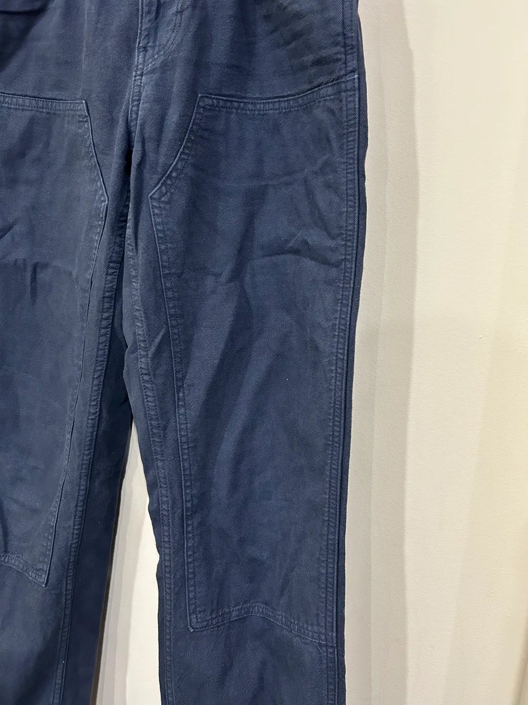 Uniqlo navy utility women’s pants size medium image indicator(2)