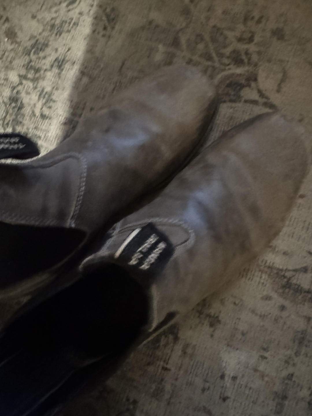 Men’s  Blundstone Chelsea Boots - Size 8US - photo 2