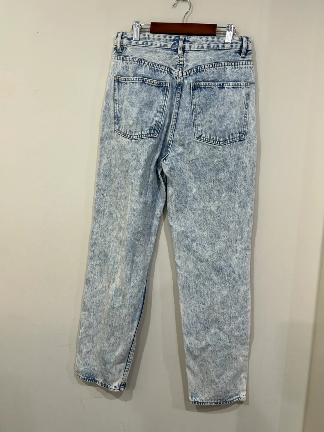 Refuge acid wash 90s high rise denim size 3/4 40” length image indicator(6)