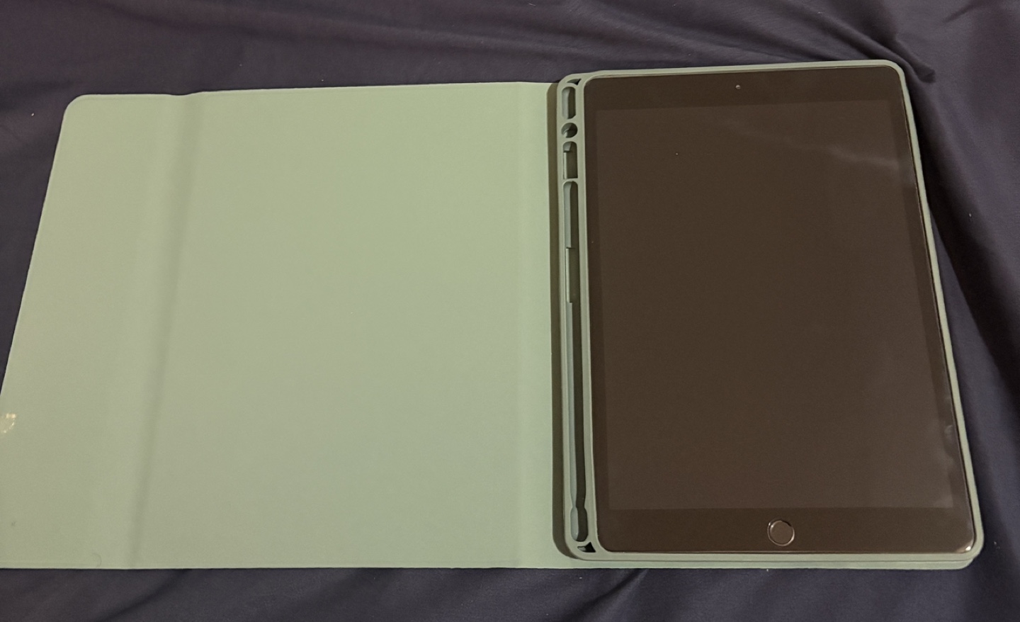 iPad (8th generation) 32GB - Space Grey - photo 2