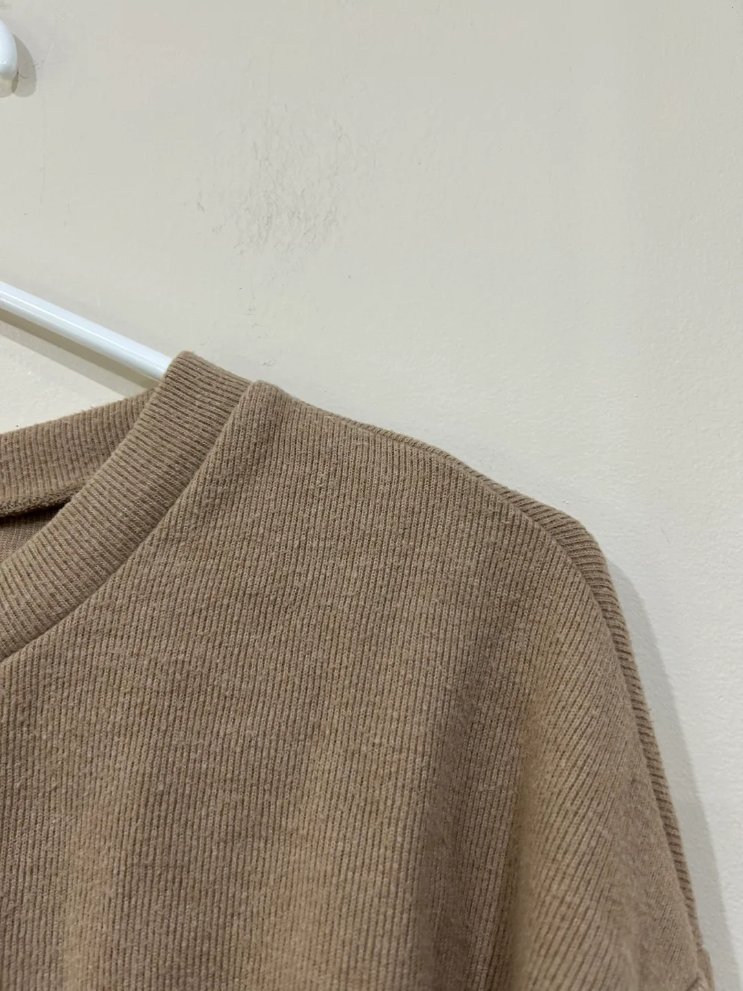 Zara rib beige crop long sleeve tee size small image indicator(2)