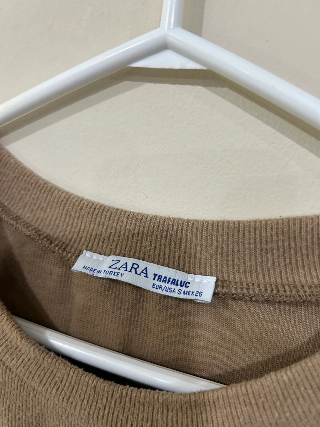 Zara rib beige crop long sleeve tee size small image indicator(4)