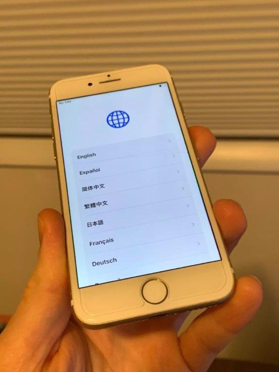 iPhone 7 Gold 32GB - photo 3