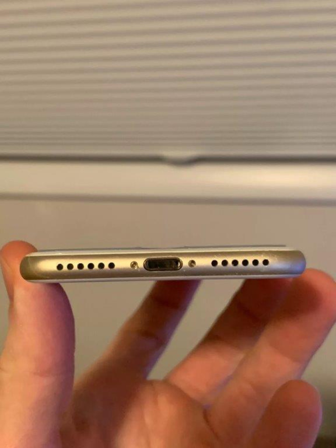 iPhone 7 Gold 32GB - photo 2