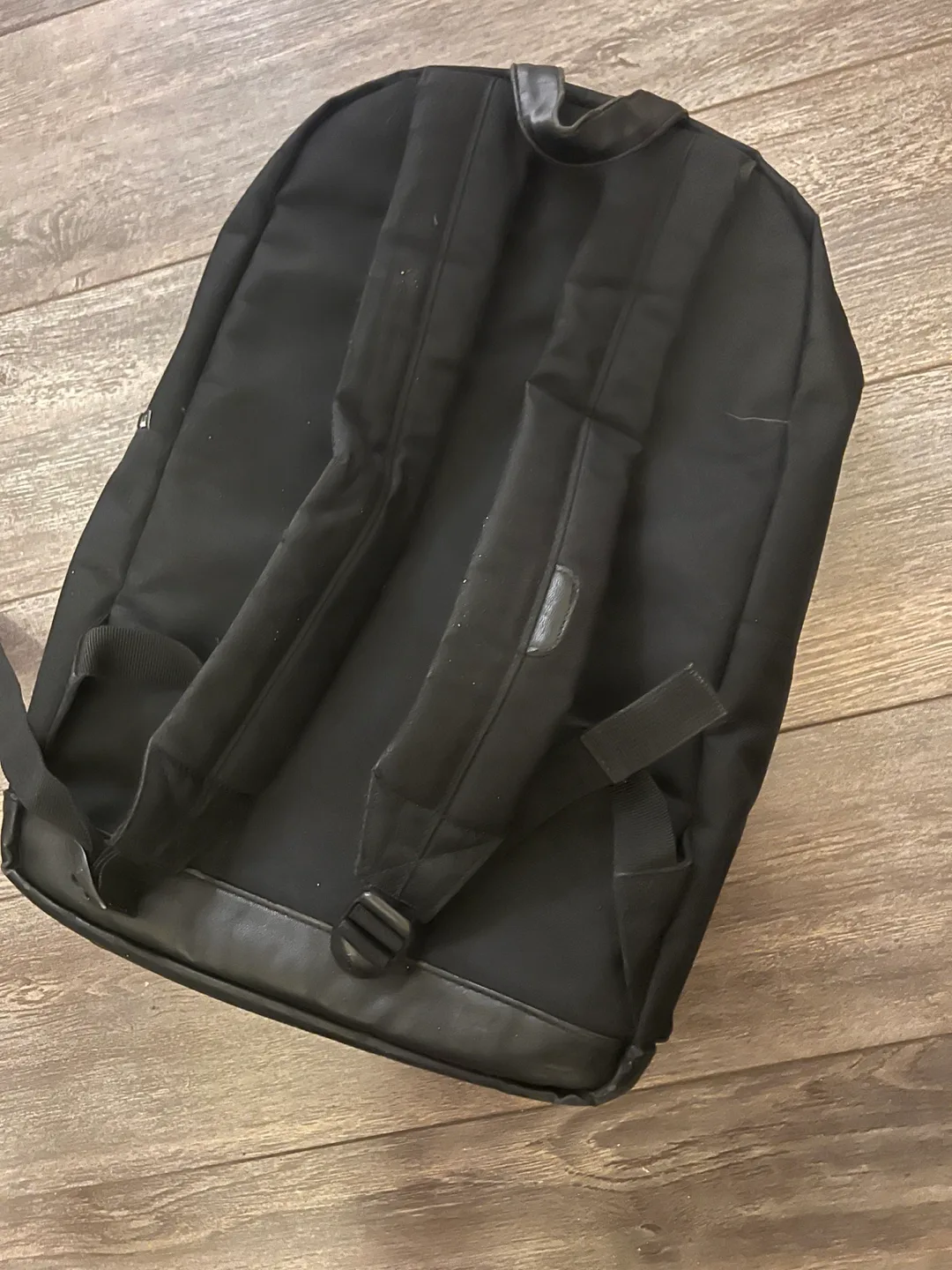 Herschel Supply Co. Black Backpack image indicator(4)