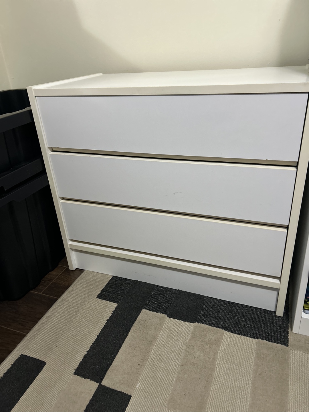 White 3-Drawer Chest - photo 2