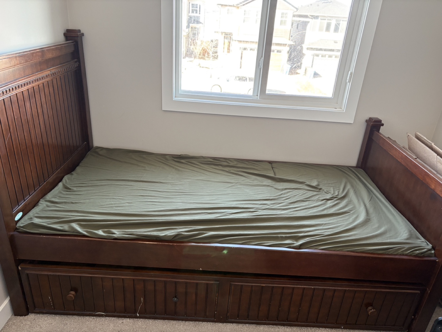 Turdle twin bed
