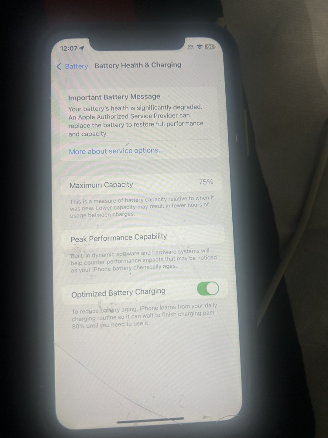 iPhone 11 128GB - 75% Battery Health