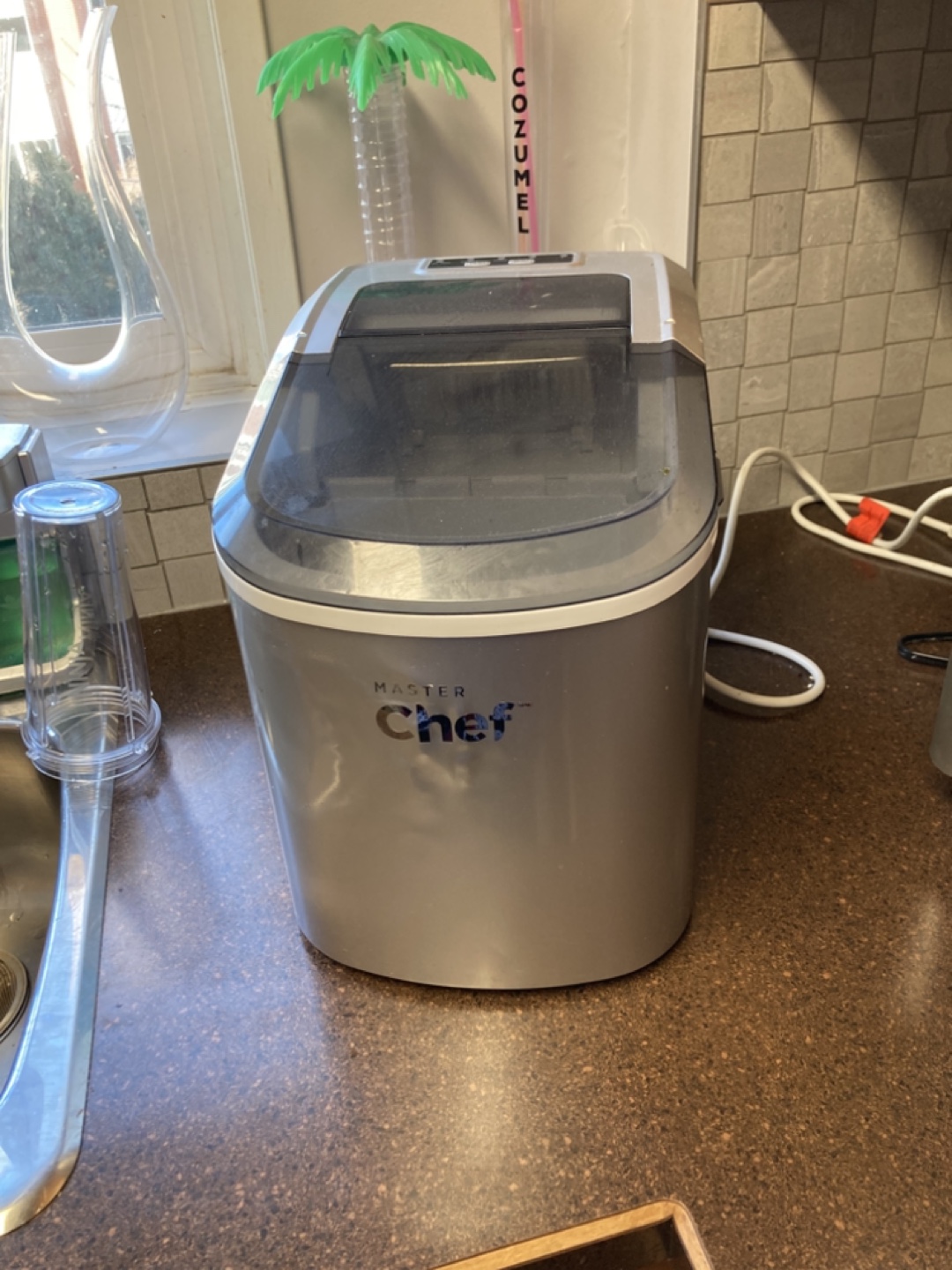 Master Chef countertop ice maker