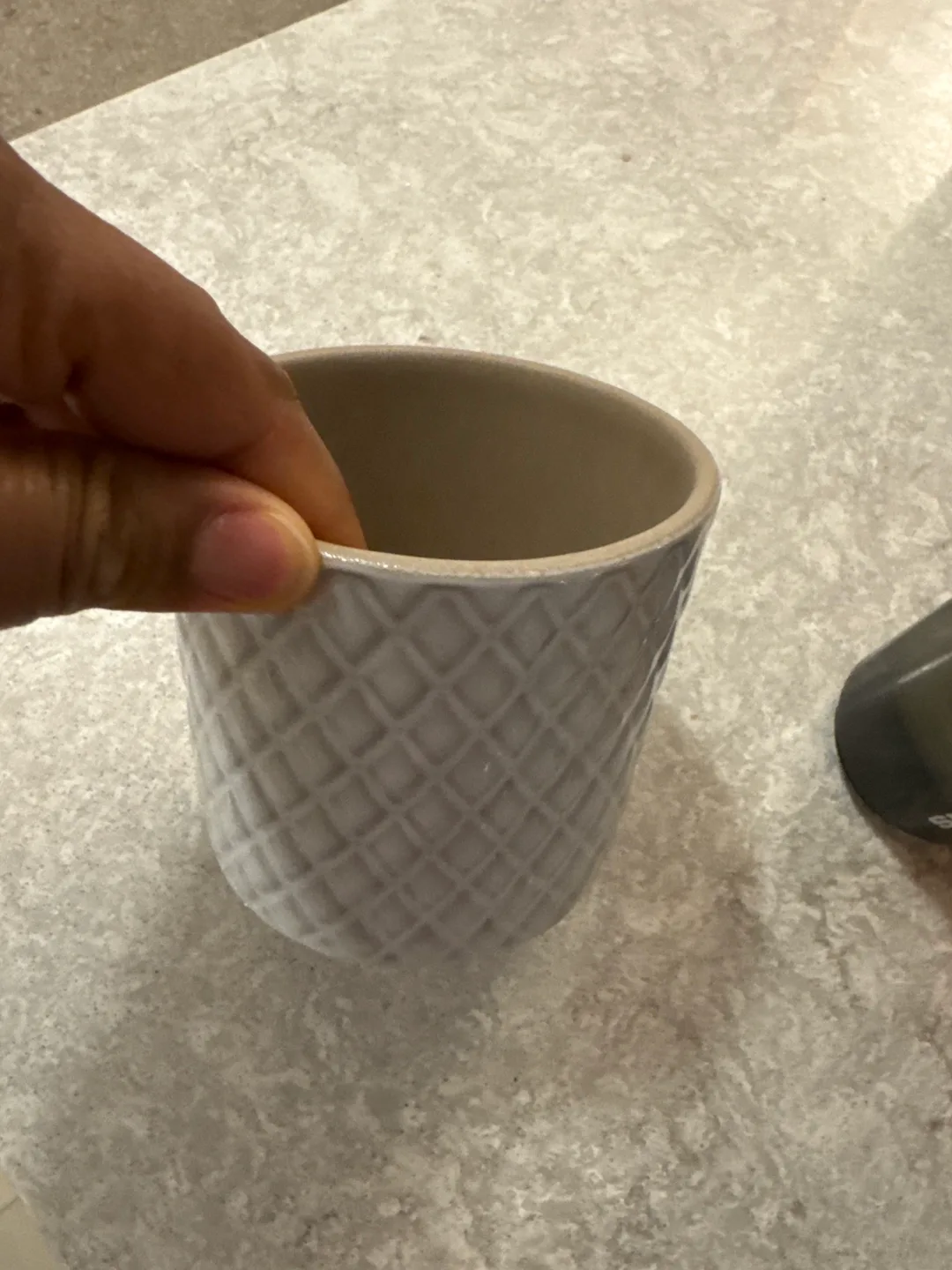 IKEA CHIAFRÖN planter, light grey, 9cm 🧡 image indicator(3)