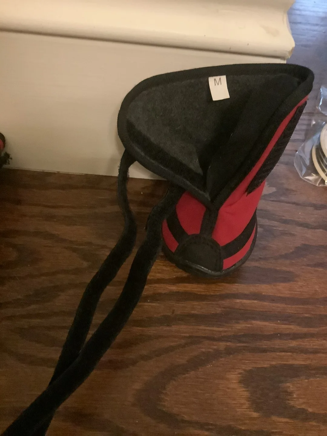 NEW Set of 4 Red Dog Boots - Size Medium image indicator(3)