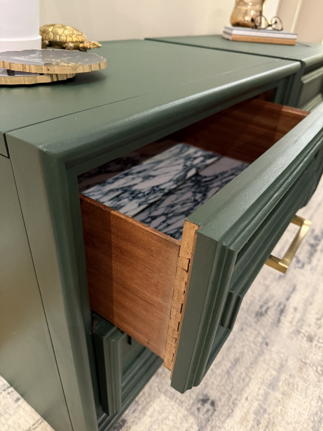 Set of refinished nightstands - photo 3