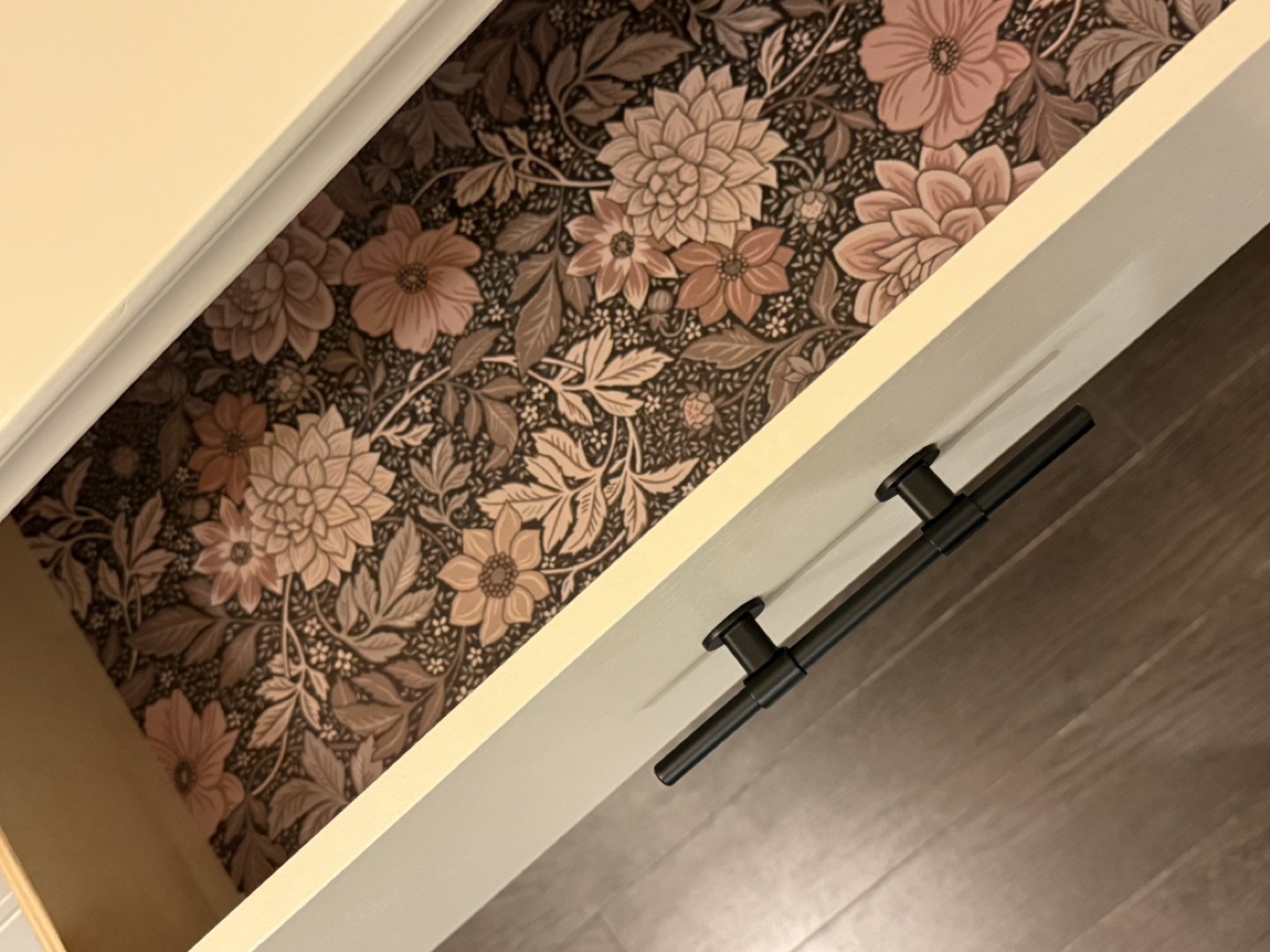 Six-Drawer Dresser - Refinished & Upcycled - photo 5