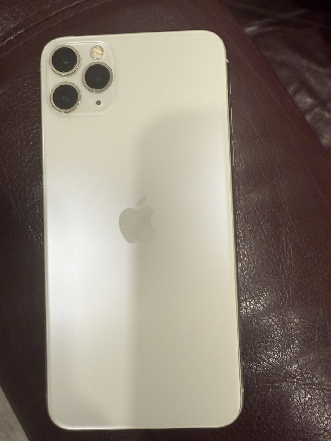 iPhone 11 Pro  Max- Silver - Used