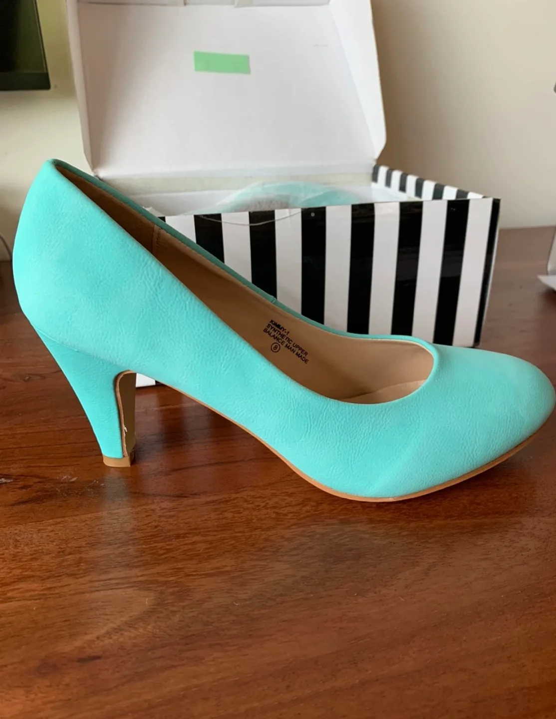 Chase & Chloe Mint Green Heels - Size 8 image indicator(4)