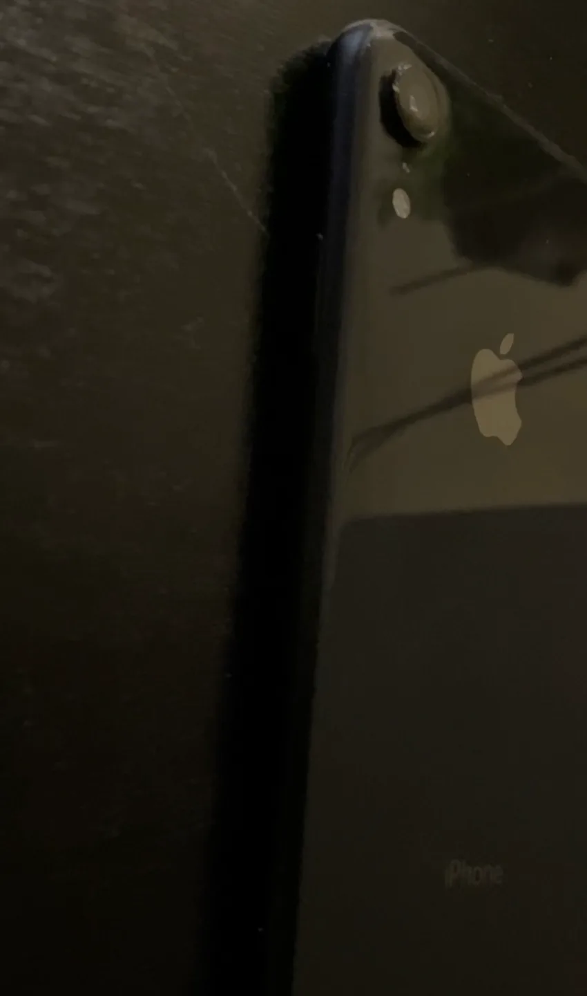 IPhone XR (Unlocked) image indicator(4)
