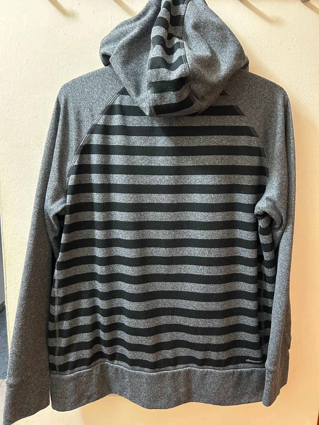 Adidas Ultimate Hoodie, Size XL, Grey and Black Stripes image indicator(2)