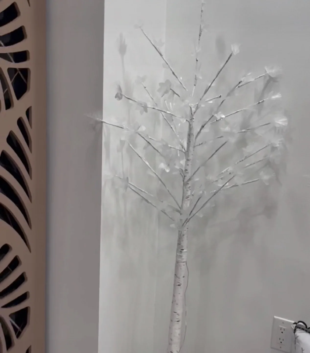 White plastic Optic LED Tree Light 🧡 image indicator(7)