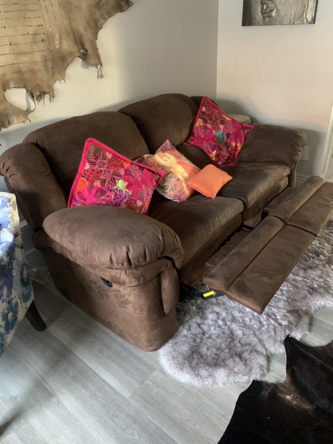 Brown Recliner Sofa - photo 3