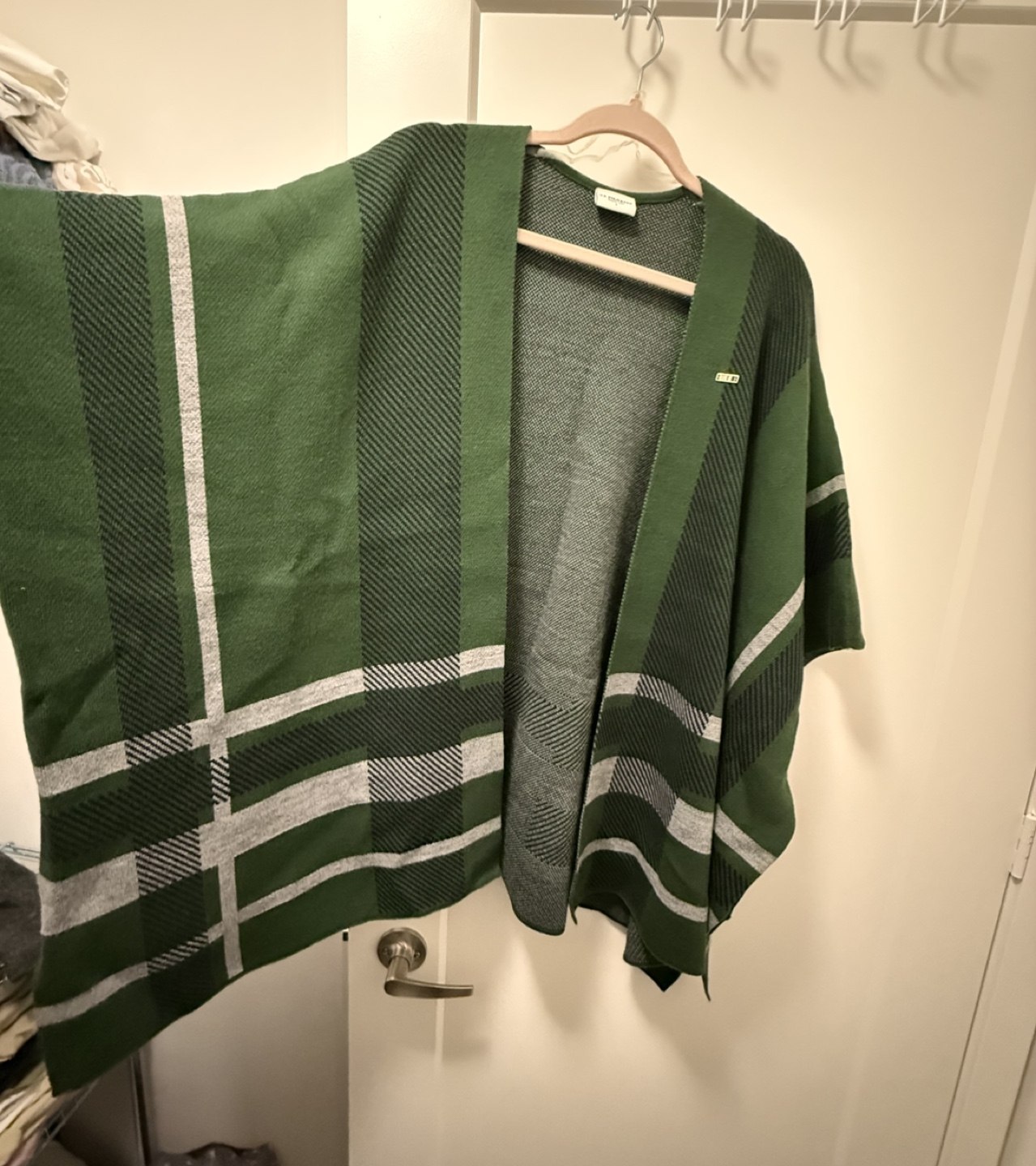 U.S. Polo Assn. Green and Grey Plaid Poncho - photo 3
