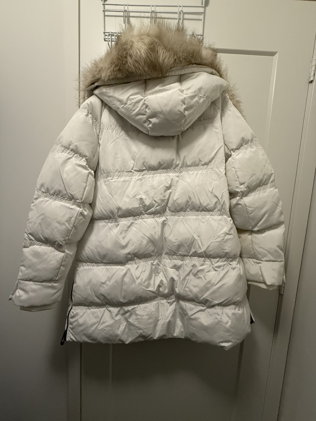 NOIZE White Puffer Jacket with Faux Fur Trim - photo 3