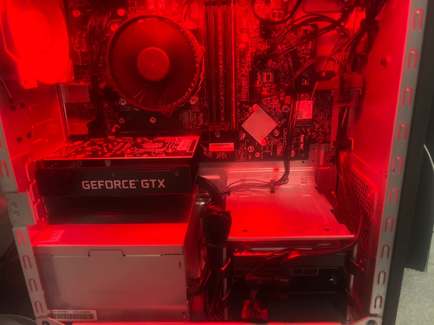 High-Performance Gaming PC - GeForce GTX image indicator(3)